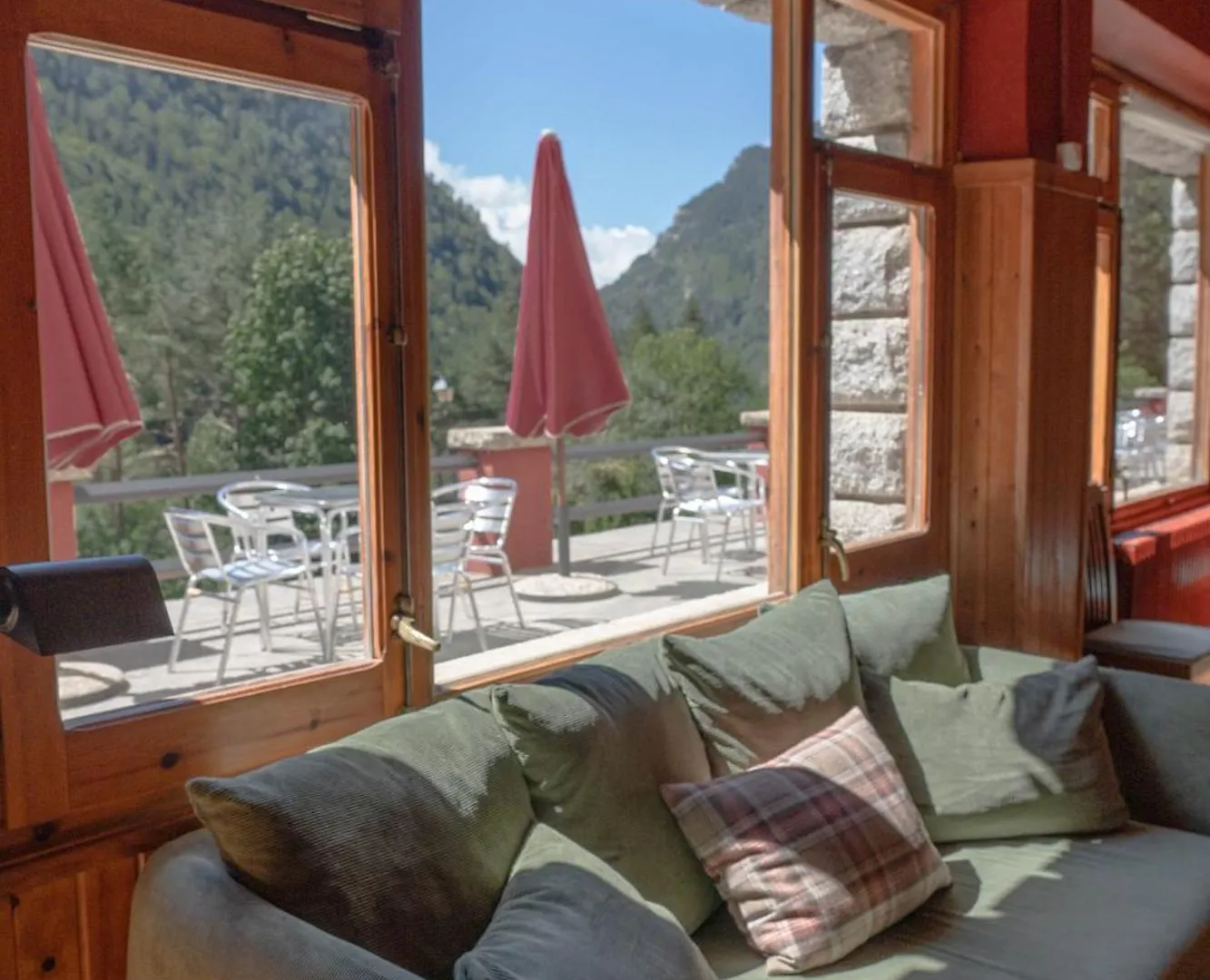 Hotel Manantial كالذيس ذي بوي 4*,  إسبانيا