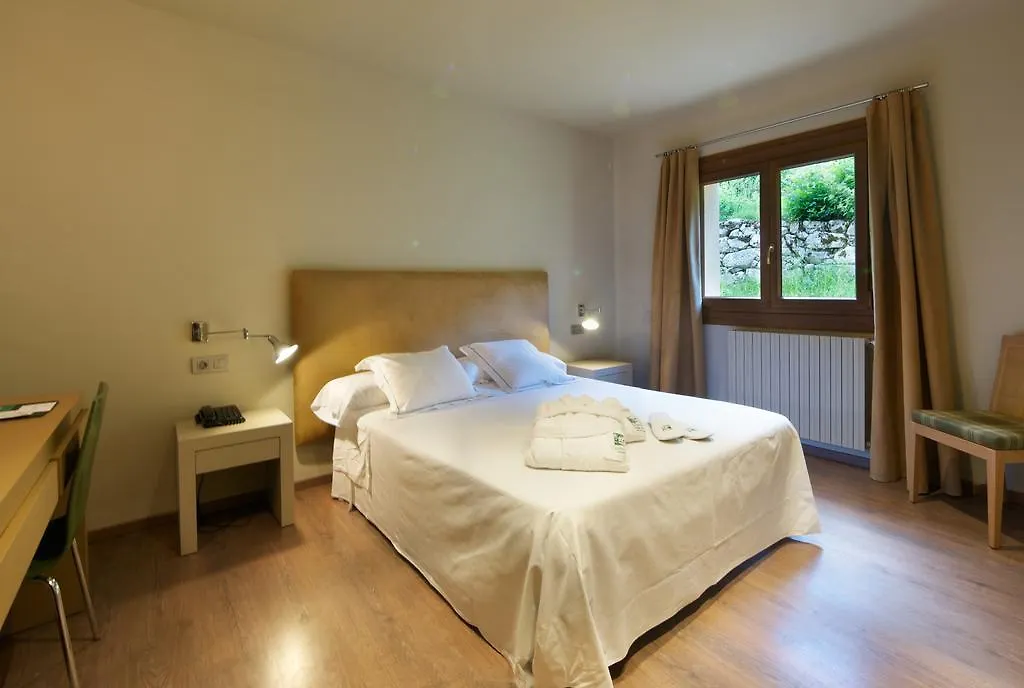 Hotel Manantial كالذيس ذي بوي 4*,